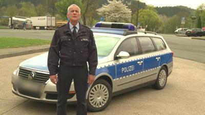 Schneller als die Polizei erlaubt: Staffel 9, Folge 18: Menschliche Ladung Schneller als die Polizei erlaubt: Staffel 9, Folge 18: Menschliche Ladung