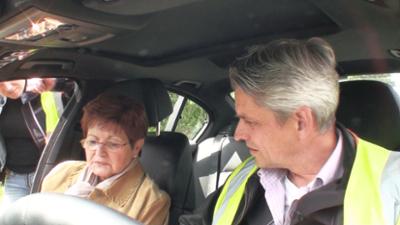 Schneller als die Polizei erlaubt: Staffel 8, Folge 13: Ein verwirrter Autofahrer wird gestoppt