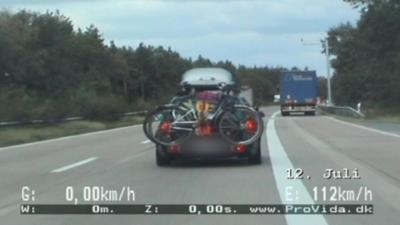 Schneller als die Polizei erlaubt: Staffel 5, Folge 3: Ein junger Raser wird aus dem Verkehr gezogen