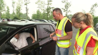 Schneller als die Polizei erlaubt: Staffel 8, Folge 25: Irrfahrt einer Demenzkranken