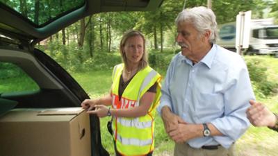 Schneller als die Polizei erlaubt: Staffel 8, Folge 24: Drängeln mit den eigenen vier Wänden