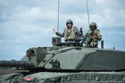 The Grand Tour: Staffel 1, Folge 9: Apokalypse auf vier Rädern