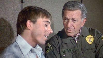Quincy: Folge 13: Brandstifter