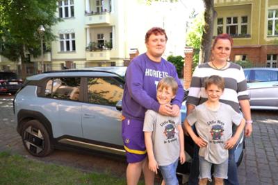 Seitenwechsel - Die Welt mit anderen Augen sehen: Folge 30: Familien-Chaos im E-Auto - Volle Ladung Richtung Zukunft