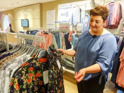 Shopping Queen: Folge 185: Gruppe München: Tag 2 / Andrea