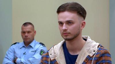 Ulrich Wetzel - Das Jugendgericht: Folge 8: Kfz-Azubi soll Freundin mit Baseballschläger am Knie verletzt haben