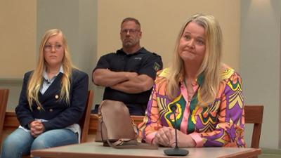 Ulrich Wetzel - Das Jugendgericht: Schülerin soll angehende Fluglotsin erpresst und geschlagen haben