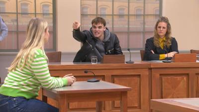 Ulrich Wetzel - Das Jugendgericht: Folge 51: Straftäter soll Freund seiner Schwester bei Freigang niedergeschlagen haben