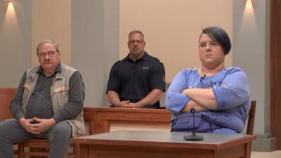 Ulrich Wetzel - Das Jugendgericht: Arme Teenagerin soll wohltätigen Rentner mit Chloroform betäubt und bestohlen haben