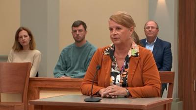 Ulrich Wetzel - Das Strafgericht: Folge 215: Scheidungsanwalt mit Zigarre ermordet