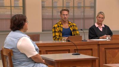 Ulrich Wetzel - Das Strafgericht: Versuchte ein Gärtner, seine Chefin kopfüber in der Wassertonne zu ertränken?