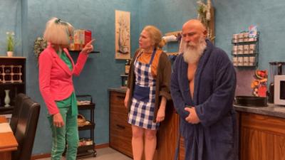 Ulrich Wetzel - Das Strafgericht: Hat Oma Uschi sich mit Hasch-Kuchen an ihrer Schwiegertochter gerächt?