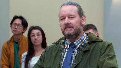 Ulrich Wetzel - Das Strafgericht: Schweinefett auf der Treppe - Hat sich gehörnter Metzger an seiner Freundin gerächt?