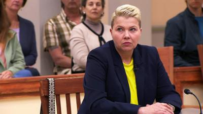Ulrich Wetzel - Das Strafgericht: Hat sich in Häftling verliebte Gefängniswärterin an ihrer jungen Nebenbuhlerin gerächt?