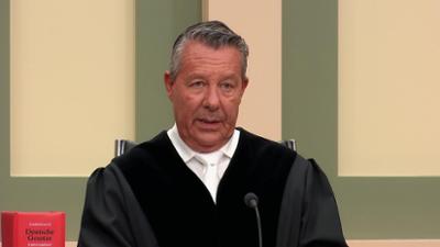 Ulrich Wetzel - Das Strafgericht: Folge 305: Wer bist du? Unbekannte Frau gibt Rätsel auf