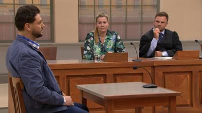 Ulrich Wetzel - Das Strafgericht: Eifersüchtige Tagesmutter soll Liebesrivalin schwer verletzt haben