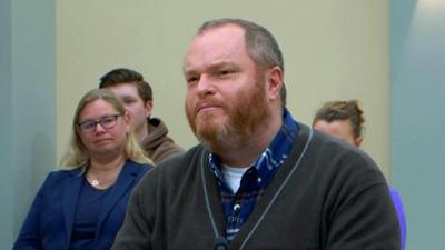 Ulrich Wetzel - Das Strafgericht: Folge 19: Schaffner bedrängt junge Frau in Zugtoilette
