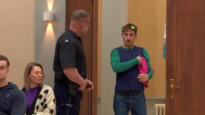 Ulrich Wetzel - Das Strafgericht: Gehörnte Ehefrau soll untreuem Ehemann aus Wut Pfeil in den Po geschossen haben