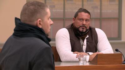 Ulrich Wetzel - Das Strafgericht: Folge 392: Frau beinah eiskalt im Altkleidercontainer entsorgt