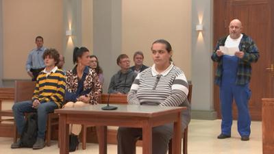 Ulrich Wetzel - Das Strafgericht: Einbrecher setzt eingebildete Ü50-Influencerin brutal außer Gefecht