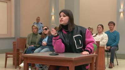 Ulrich Wetzel - Das Strafgericht: Gesicht und Hände verätzt - Wollte Haushaltshilfe durch Säureanschlag den Platz der Hausherrin einne