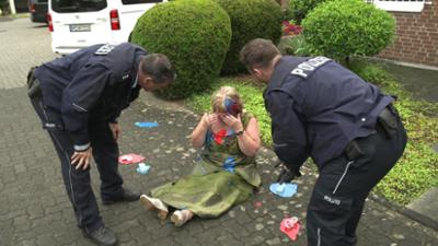 Ulrich Wetzel - Der Ermittlungsrichter: Folge 47: Farbbeutel Attentat auf goldener Hochzeit
