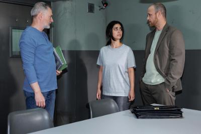 Unter uns: Folge 7689: Anwalt auf Abwegen
