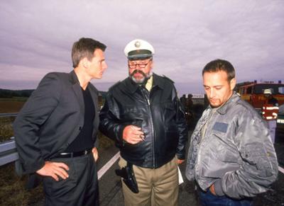 Alarm für Cobra 11: Staffel 5, Folge 71: Ehrensache