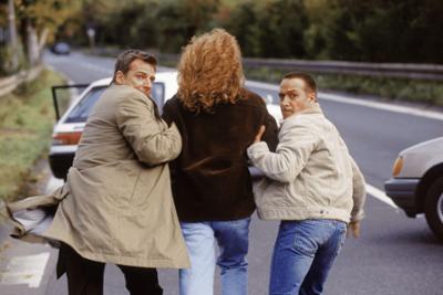 Alarm für Cobra 11: Staffel 9, Folge 12: Am Abgrund