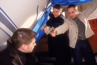 Alarm für Cobra 11: Staffel 6, Folge 15: Die Clique