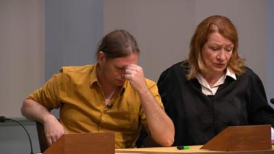 Barbara Salesch: Folge 10: Nach Hassvideo im Netz: PKW-Anschlag auf Arzt