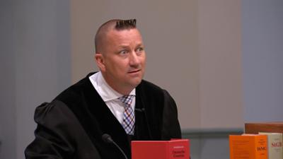 Barbara Salesch: Versuchter Mord - Tochter verabreicht ihrem Vater tödlichen Tabletten-Cocktail