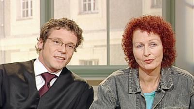 Das Familiengericht: Folge 9: Glamourgirls / Der Pflegefall