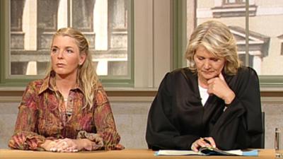 Das Familiengericht: Folge 5: Schattenspiel / Zungenbekenntnisse