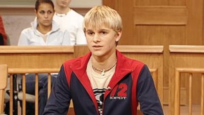 Das Familiengericht: Folge 99: Körperwahn / Die Pflegerin