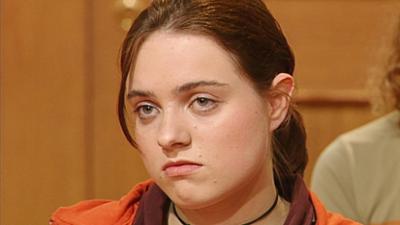 Das Familiengericht: Folge 13: Der Ring / Im Abseits