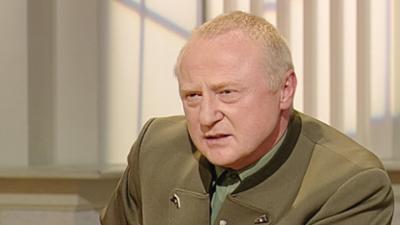 Das Familiengericht: Folge 118: Der Schnüffler / Im Panzer nach Istanbul