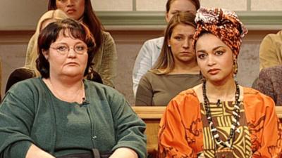 Das Familiengericht: Folge 128: Der Müßiggänger / Der Papa aus Afrika