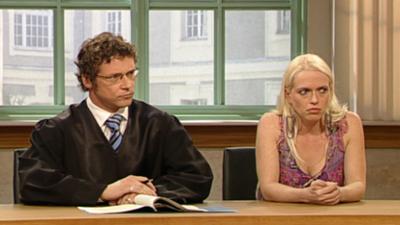 Das Familiengericht: Folge 66: Ausgeflogen