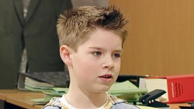 Das Familiengericht: Folge 153: Papas kleines Mädchen / Wo gehöre ich hin?