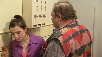 Das Strafgericht: Folge 132: Die Schwiegermutter / Gegen den Strom