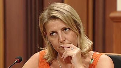 Das Strafgericht: Folge 23: Drei sind einer zuviel / Der Stripper