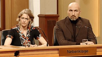 Das Strafgericht: Folge 957: Allein zu Haus