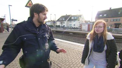 Der Blaulicht Report: Frau in Tiefgarage in Not / Junge Mutter wird von Ex in Bad eingesperrt