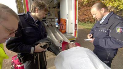 Der Blaulicht Report: Folge 27: Partynacht endet in Hühnerstall