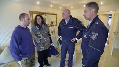 Der Blaulicht Report: Folge 13: Mutter wird Baby und Tasche geklaut