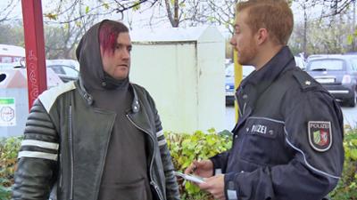 Der Blaulicht Report: Folge 39: Teenietochter will auf Straße leben