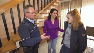 Der Blaulicht Report: Klebezettel stellen Mann bloß / Entlaufener Hund rettet Frauchen das Leben