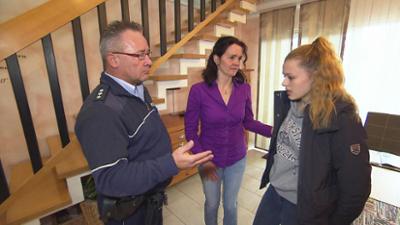 Der Blaulicht Report: Klebezettel stellen Mann bloß / Entlaufener Hund rettet Frauchen das Leben