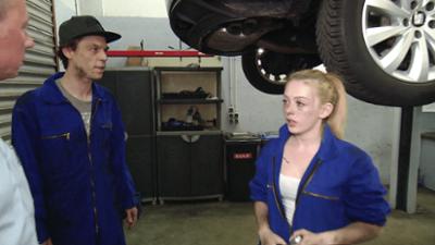 Der Blaulicht Report: Folge 4: Baby wird auf Streifenwagen zurückgelassen